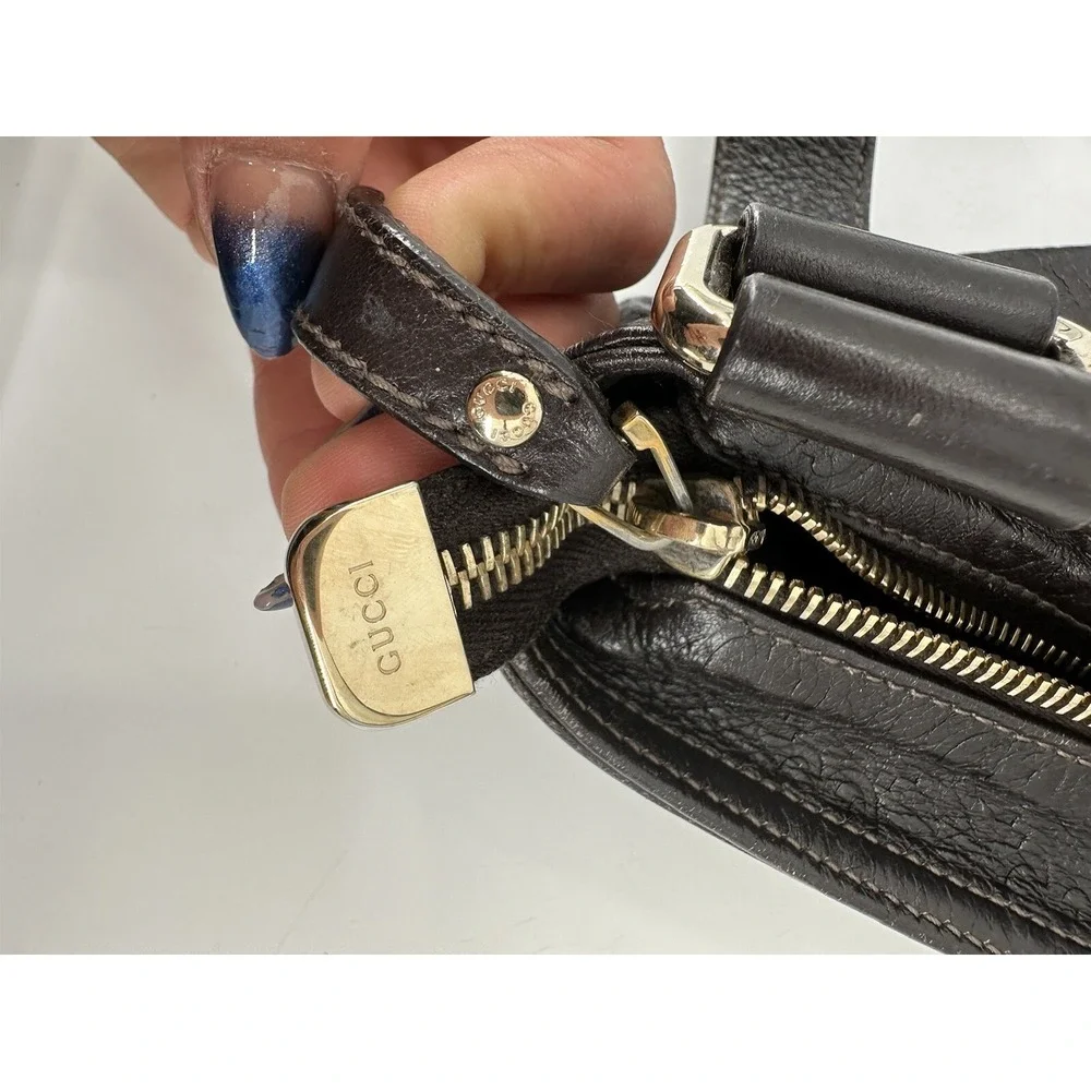 GUCCI Messenger Bag Brown Model Number: 201446‎